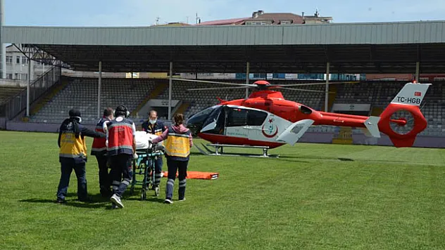 Ambulans helikopter, iş kazasında yaralanan işçi için havalandı