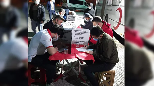 1965 Samsunsporlular Derneği'nden kan bağışı