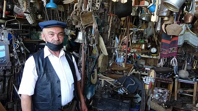 Antika merakı 43 yılda 40 binden fazla ürün toplattı