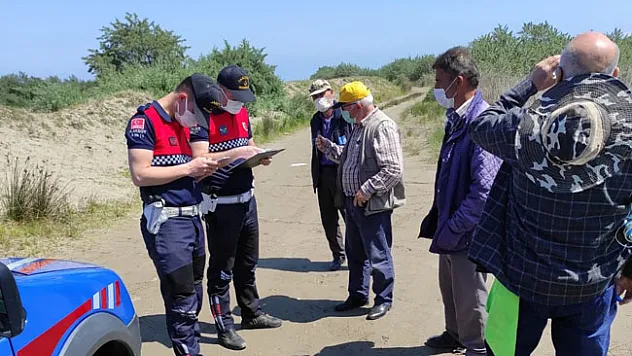 Jandarmadan av yasağına uymayan 8 kişiye ceza