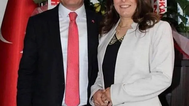 Başkanın eşi defnedildi