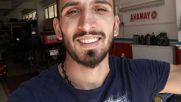 Tabancayla kalbinden kendini vurdu