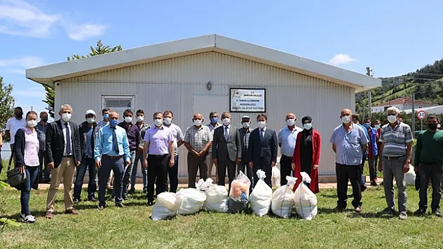 Küçük balıkçıya ağ desteği