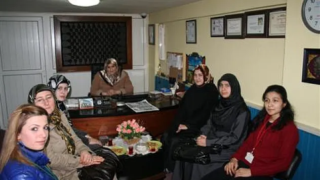 SP' li Kadın Kollarından Gazeteciler günü ziyareti