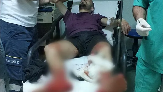Bıçaklı saldırıya uğrayan genç hastanelik oldu