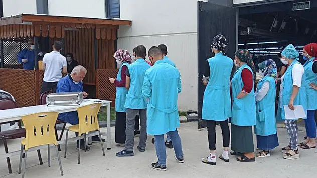 Bafra'da OSB'lerde çalışanlara aşı