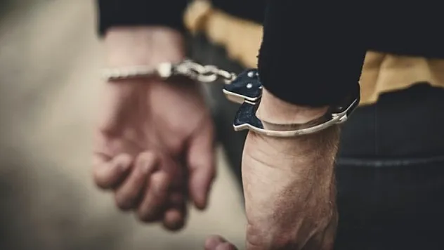 19 Mayıs'ta 7 yıl 3 ay 15 gün hapis cezası bulunan şahıs yakalandı