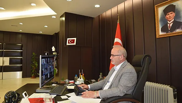 Rektör Ünal, 'Yüksek Din Öğretimi Çalıştayı'nda fikir ve önerilerini paylaştı