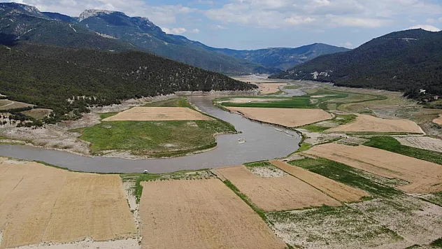 Bir zaman balık tutulan baraj şimdi tarım arazisine döndü