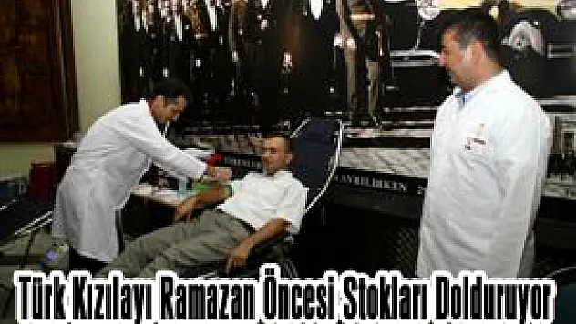 Türk Kızılayı Ramazan Öncesi Stokları Dolduruyor
