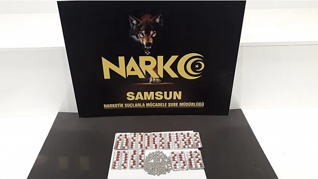 Uyuşturucu haplarla yakalandı