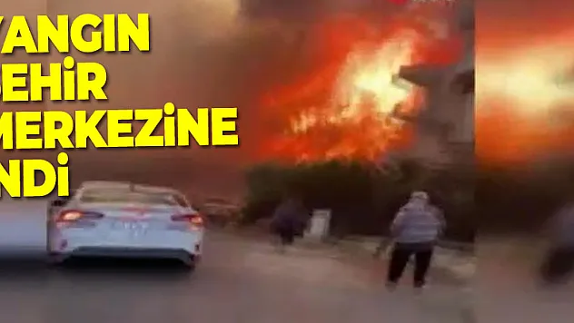 Manavgat'ta hızla büyüyen yangın yerleşim alanlarına indi