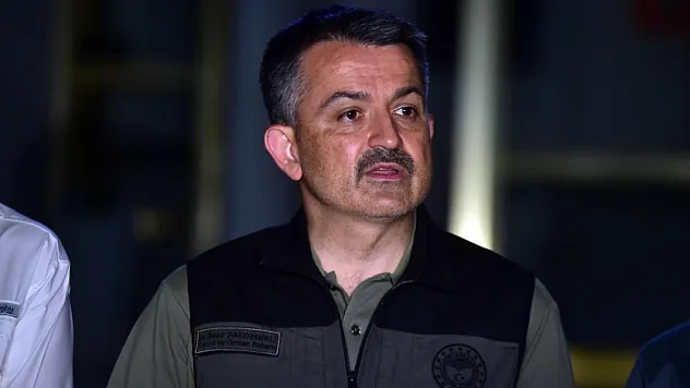 Tarım ve Orman Bakanı Bekir Pakdemirli yangınlarla ilgili son verileri açıkladı!