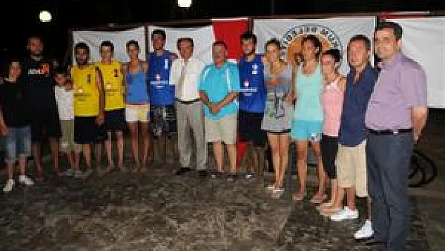 Plaj Voleybolu Sona Erdi