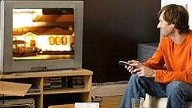 TV'yi fazla izlemek kalp krizi riskini artırıyor