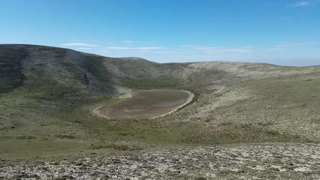  Amasya'nın en yüksek doğal gölü kurudu