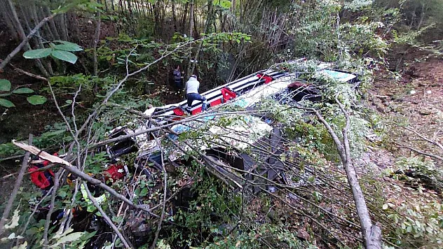 Samsun'da yolcu otobüsü 150 metreden dereye yuvarlandı: Ölü ve yaralılar var