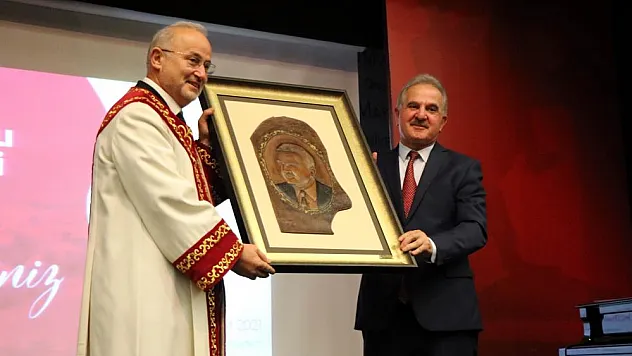 YÖKAK Başkanı Elmas: 'Gençlerin değil hocaların değişmesi lazım, hocaların saltanatı bitti'