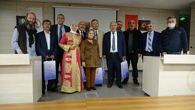 Şehrin şairleri OMÜ'de üniversitelilerle buluştu