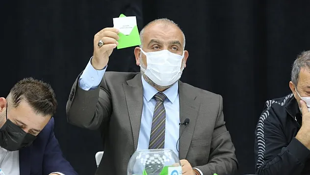 Canik'te futbol heyecanı: Turnuvaya 'Emin Kar' adı verildi