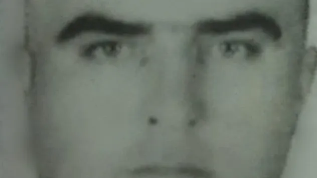 Tarla sürerken devrilen traktörün sürücüsü hayatını kaybetti