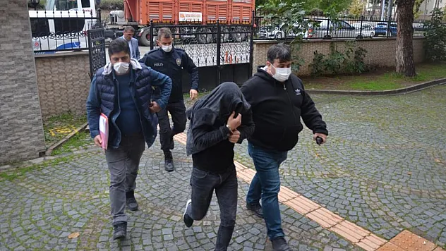 Hükümet konağı inşaatından kablo çalan şüpheliler adliyede