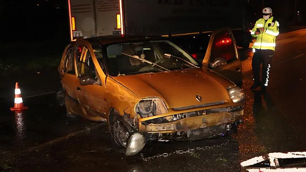 Yağmur nedeniyle kayganlaşan yolda kaza: 1 yaralı