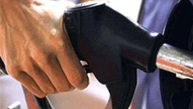 Petrol fiyatındaki şaşırtıcı düşüş