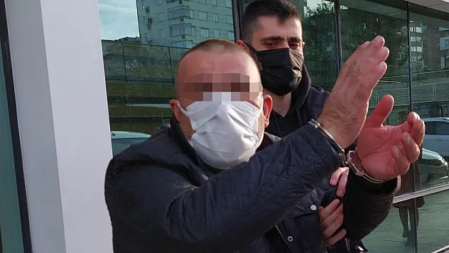 Park halindeki araçtan hırsızlık şüphelisi tutuklandı