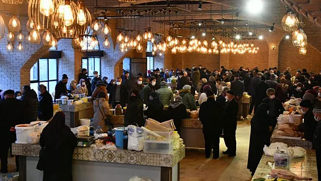 Ladik'in lezzetleri bu pazarda