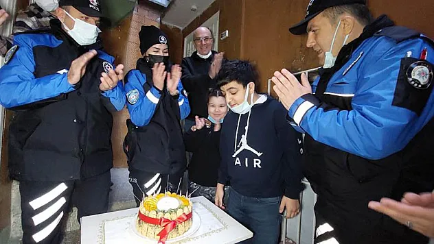 Polislerden Eren'e anlamlı ziyaret