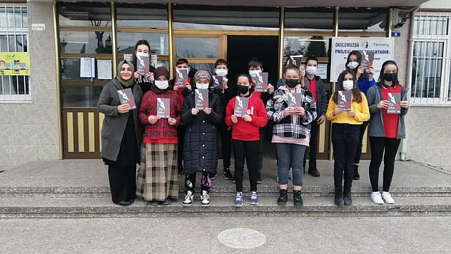 Türk ve Azeri öğrencilerden ortak şiir kitabı