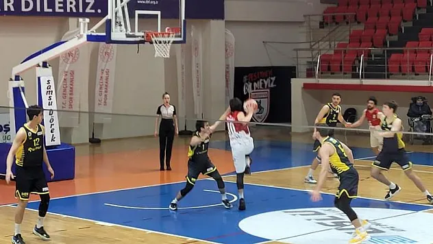 Samsun Basketbol Akademi: 72-Fenerbahçe Koleji: 97