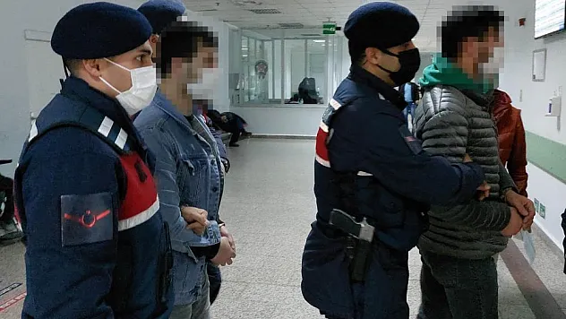 10 bin 668 adet uyuşturucu hapla yakalanan 2 kişi serbest bırakıldı