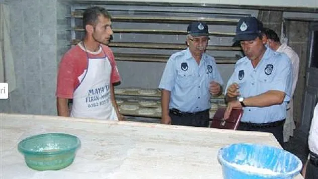 Ayvacık' ta Zabıtadan Fırın Denetimi