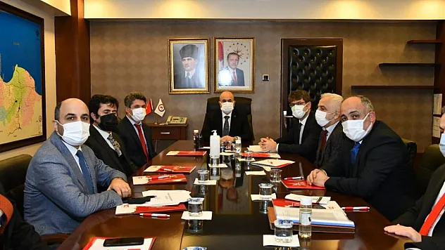 Pandemi toplantısında 'aşı' çağrısı