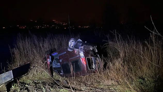 Samsun'da hafif ticari araç takla attı: 1 yaralı