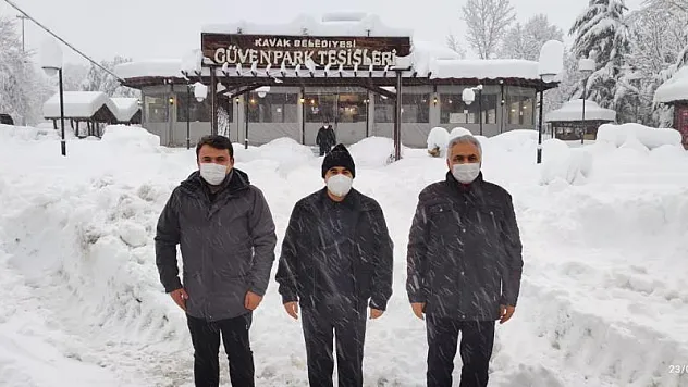 Samsun'da yoğun kar yağışı: Vali vatandaşları uyardı