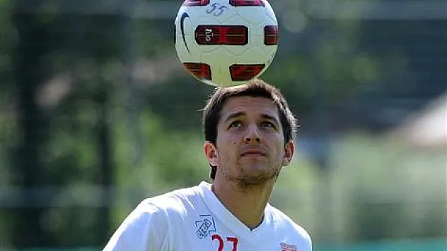 Pal Lazar'a Milli Davet