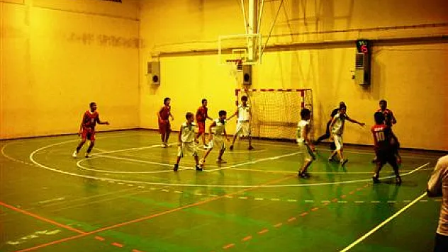 Dubai 12 DABO takımı Çarşamba' daydı