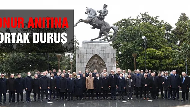 Samsun'da tüm siyasetçi ve idarecilerden Onur Anıtı'na saldırıya ortak duruş
