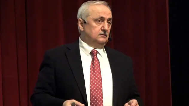 Prof. Dr. Demir: 'Bundan 30 yıl sonra Karadeniz'de fındık ve çay yerine pamuk ekeceğiz'