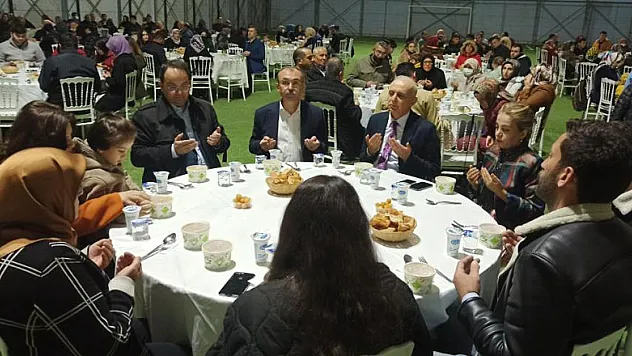 Şehit aileleri ve protokol iftarda buluştu