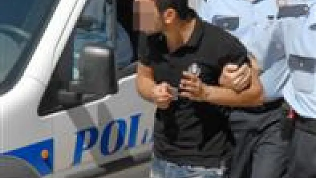 Bıçakla Yaralamaya Gözaltı