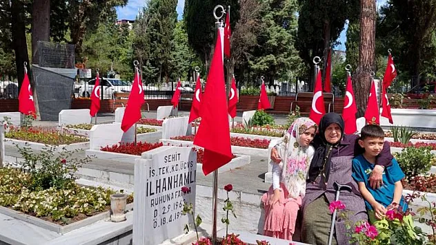Bayramda şehit annesinden şehit annesine vefa