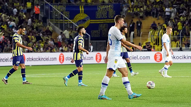 Fenerbahçe Şampiyonlar Ligi'ne erken havlu attı