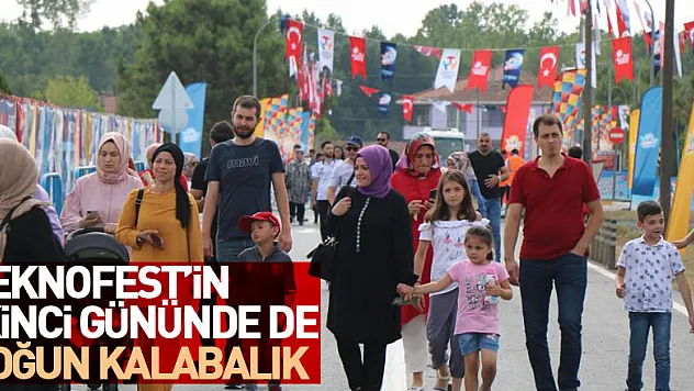 TEKNOFEST'in ikinci gününde de yoğun kalabalık
