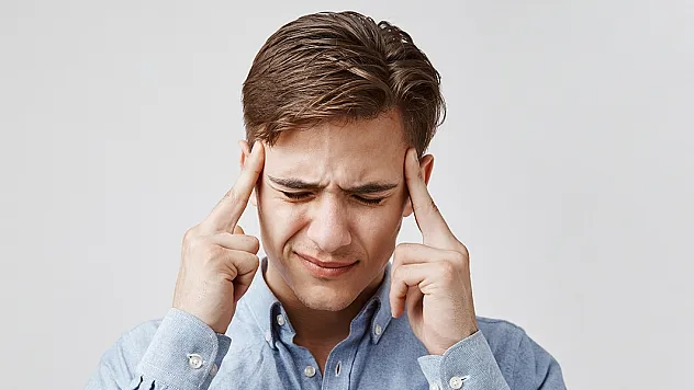 Kronik baş ağrılarına botoks tedavisi