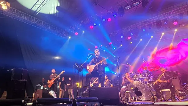 Samsun'da Zara ve Uğur Işılak konserleri