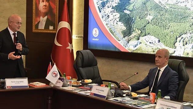 YÖK Başkanı Özvar: 'YÖK, akademisyenlerin önünü açmak, onları daha üretken yapmak için var'